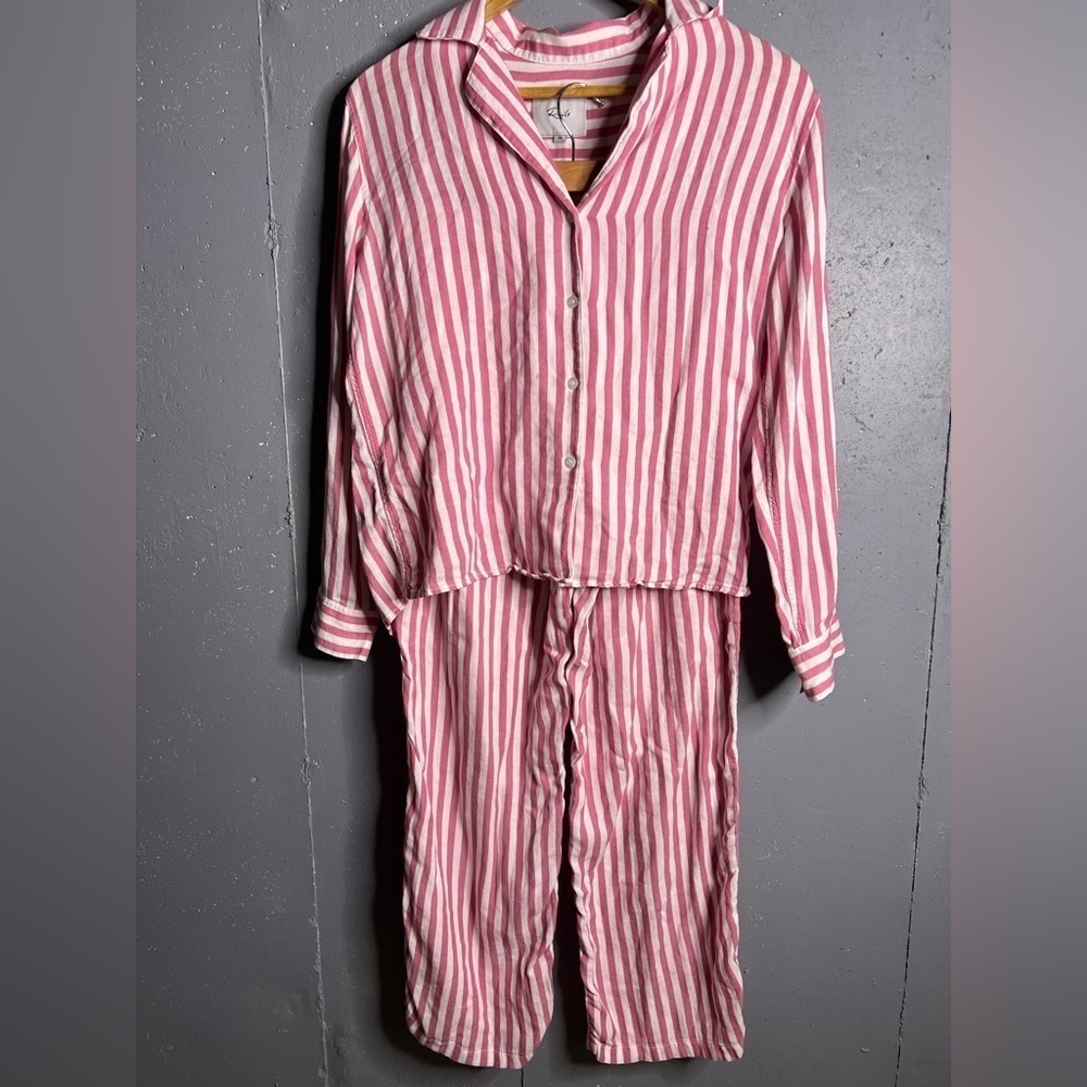 Rails Pink/Red and White Striped Long Sleeve Pajama / Lounge Set in size XSmall - Picture 3 of 10